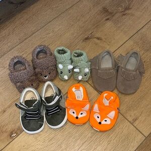 Bundle of newborn baby shoes! All new or like new
